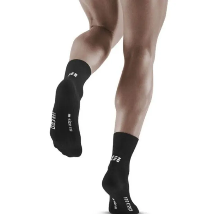 CEP Chaussettes|Chaussettes Running^Classic All Black Socks Mid Cut Noir