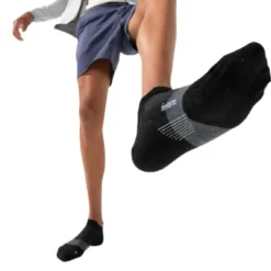 Feetures Chaussettes|Chaussettes Running^Merino 10 Ultra Light No Show Tab Noir