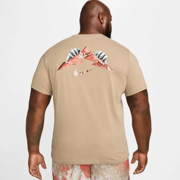 Nike T-shirt Et Manches Longues Running^Dri-FIT UTMB Energy Tee Marron